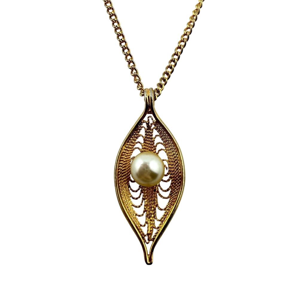 Vintage Sarah Coventry Cannetille Faux Pearl Elegant Gold Tone 18" Necklace